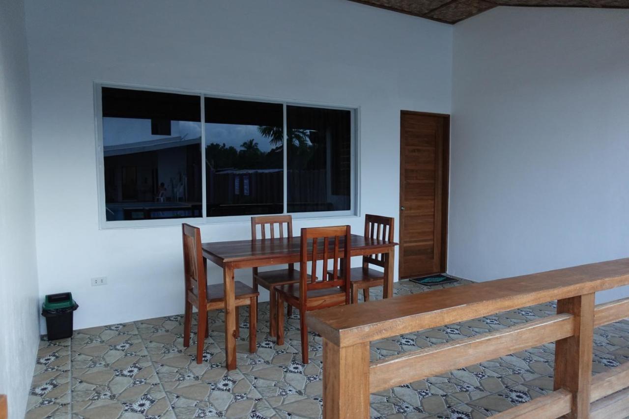 Badi'S Place Moalboal Extérieur photo