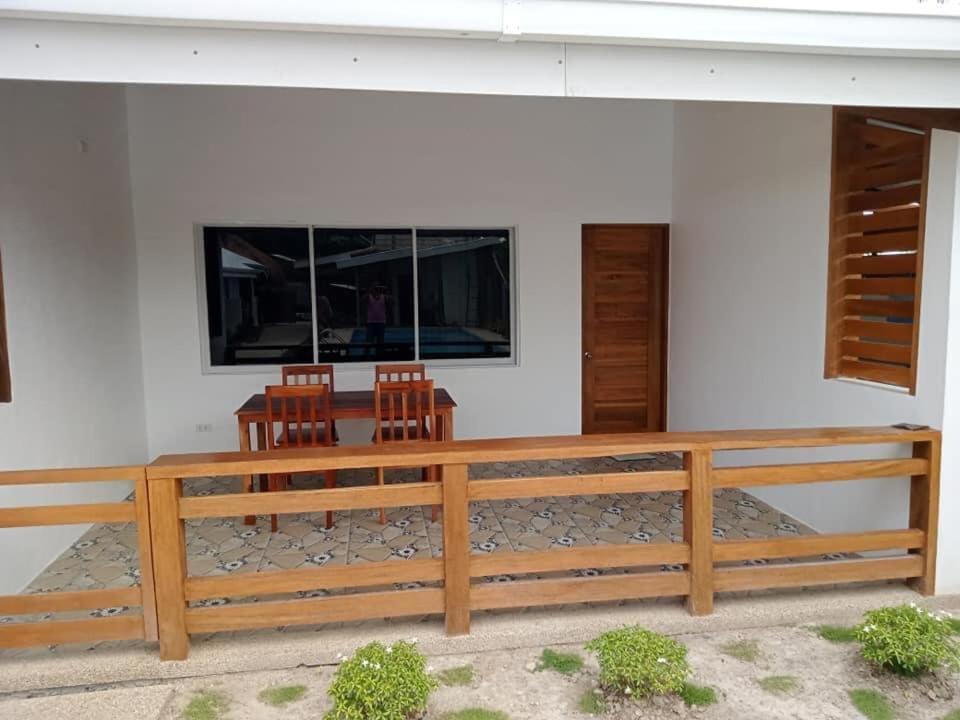 Badi'S Place Moalboal Extérieur photo