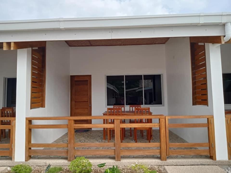 Badi'S Place Moalboal Extérieur photo